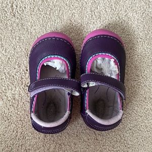 Stride Rite Soft Motion Mary Janes - 5.5
